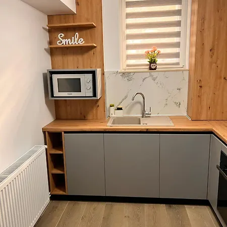 Felicity Apartment *