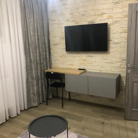 Felicity Apartment *